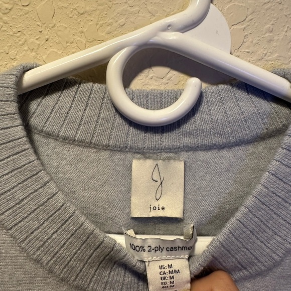 Joie 100% Cashmere Sweater Women’s Light Blue Genuine Cashmere / Hole/Flawed - Picture 3 of 8